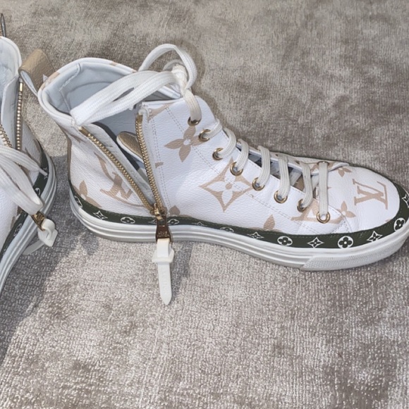 Louis Vuitton logo sneakers - Picture 3 of 4